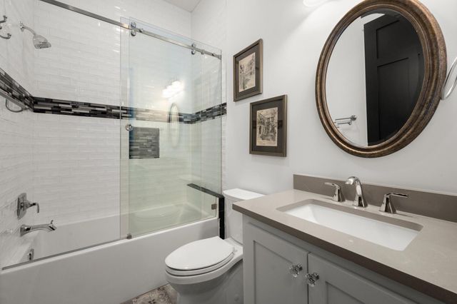 129 Stagecoach Circle, Huntsville, TX 77340