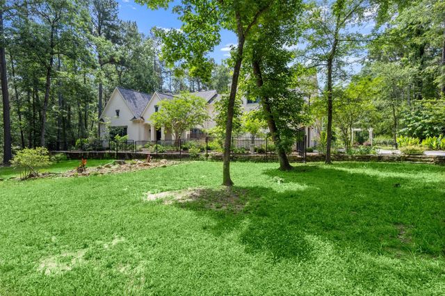 129 Stagecoach Circle, Huntsville, TX 77340