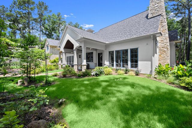 129 Stagecoach Circle, Huntsville, TX 77340