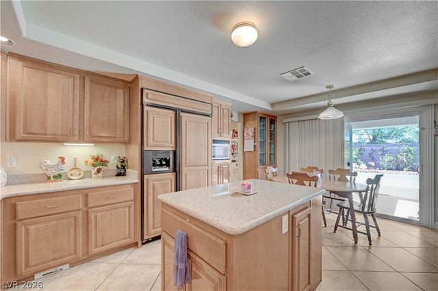 7834 Tahoe Ridge Court, Las Vegas, NV 89139