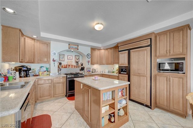 7834 Tahoe Ridge Court, Las Vegas, NV 89139