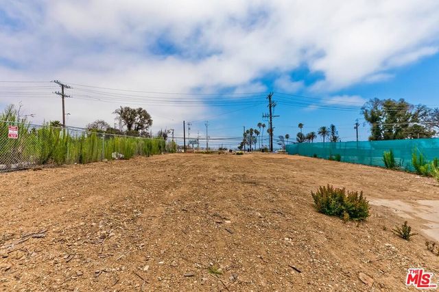 17034 Livorno Drive, Pacific Palisades, CA 90272