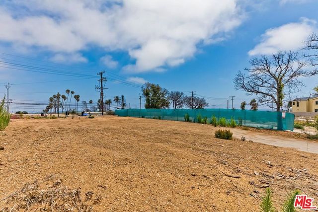 17034 Livorno Drive, Pacific Palisades, CA 90272