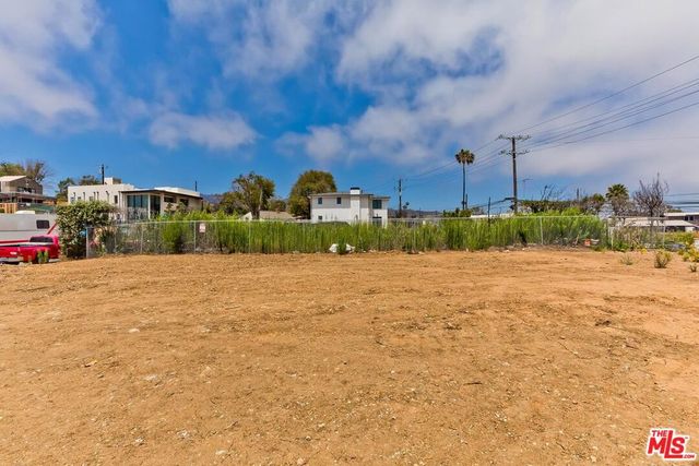 17034 Livorno Drive, Pacific Palisades, CA 90272
