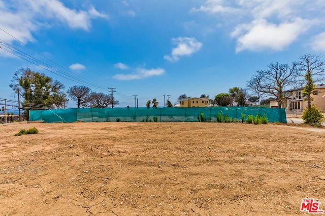 17034 Livorno Drive, Pacific Palisades, CA 90272