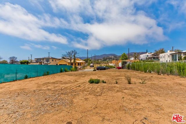 17034 Livorno Drive, Pacific Palisades, CA 90272