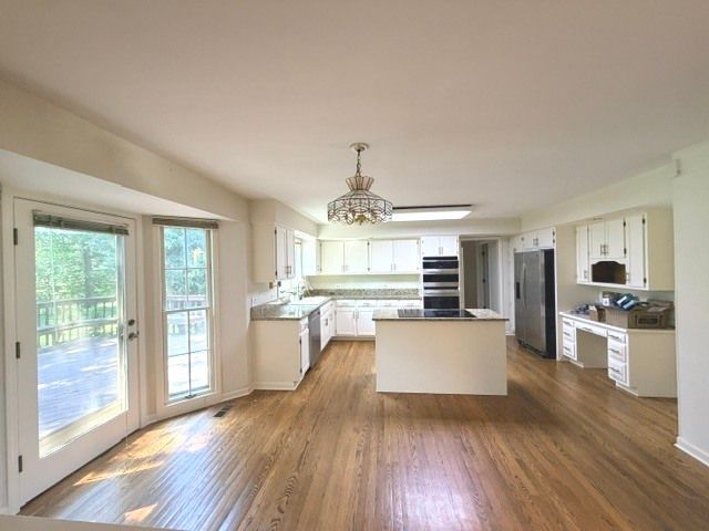 2619 MODAFF Road, Naperville, IL 60565