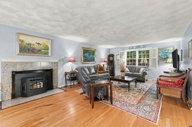 50 Wood, Woburn, MA 01801