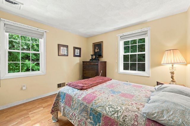 50 Wood, Woburn, MA 01801
