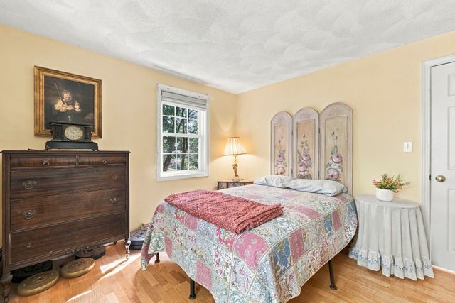 50 Wood, Woburn, MA 01801