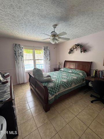 727 Fleetwood Avenue, Church Hill, TN 37642