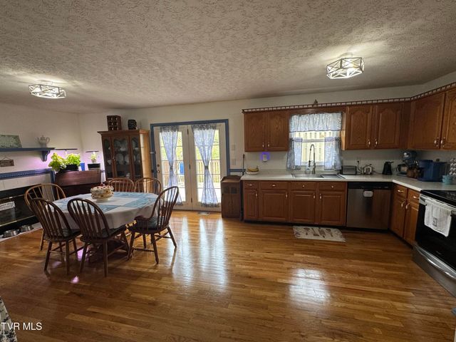727 Fleetwood Avenue, Church Hill, TN 37642