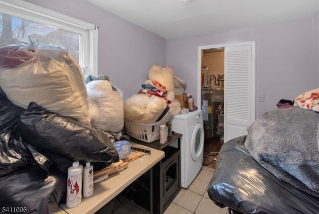 422 Schiller St, Elizabeth City, NJ 07206