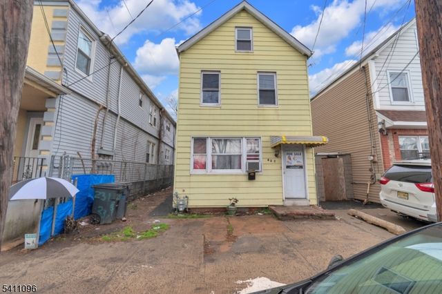 422 Schiller St, Elizabeth City, NJ 07206