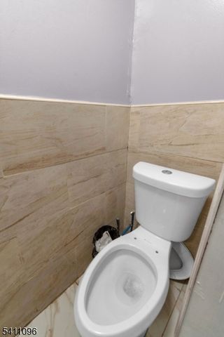 422 Schiller St, Elizabeth City, NJ 07206