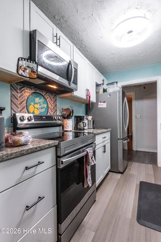 107 Tanglewood Drive, Greenville, NC 27858