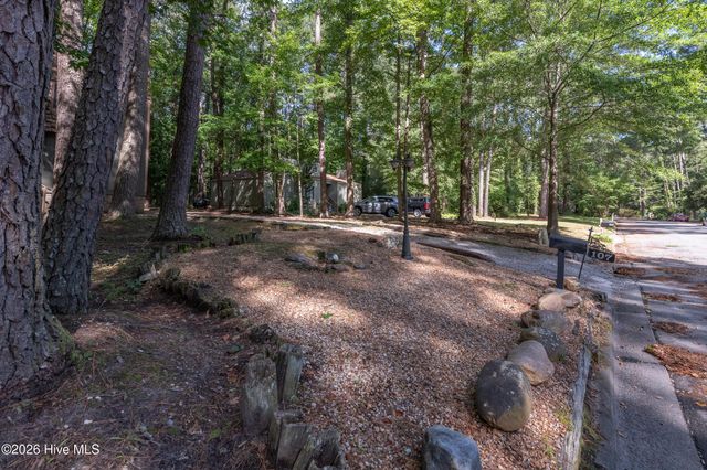107 Tanglewood Drive, Greenville, NC 27858