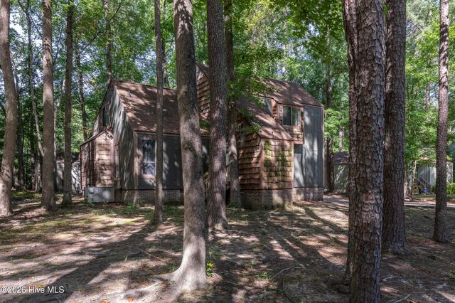 107 Tanglewood Drive, Greenville, NC 27858