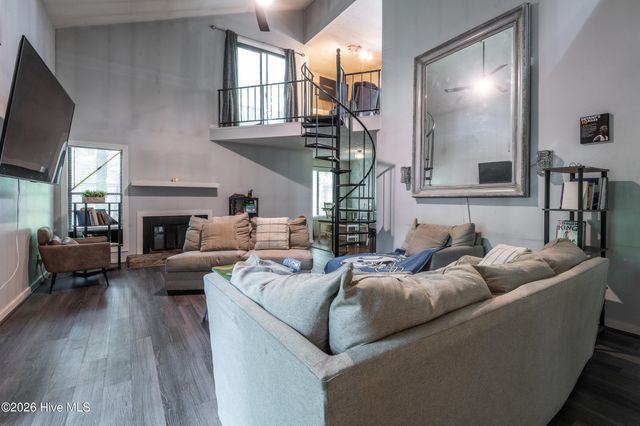 107 Tanglewood Drive, Greenville, NC 27858