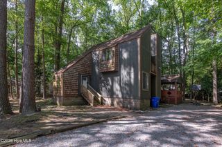 107 Tanglewood Drive, Greenville, NC 27858