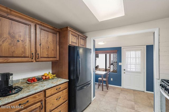302 S Paseo Aguila, Green Valley, AZ 85614