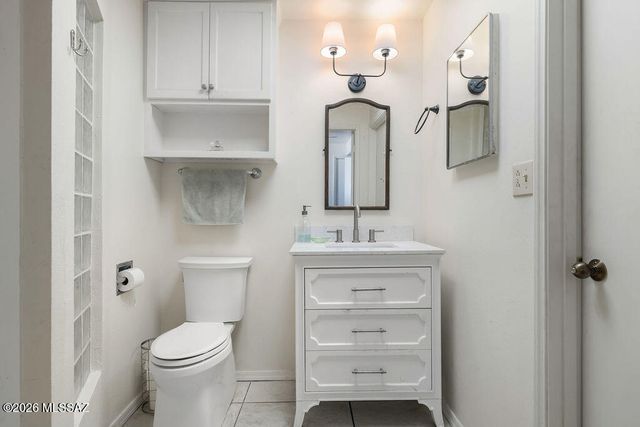 302 S Paseo Aguila, Green Valley, AZ 85614