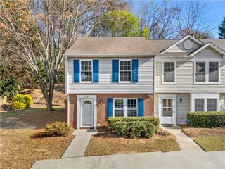 2883 Dresden Square Drive, Atlanta, GA 30341