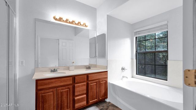 1702 E BELL Road 113, Phoenix, AZ 85022