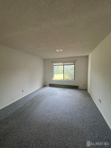 278 Crosse Drive 2H, Monroe, NJ 08831