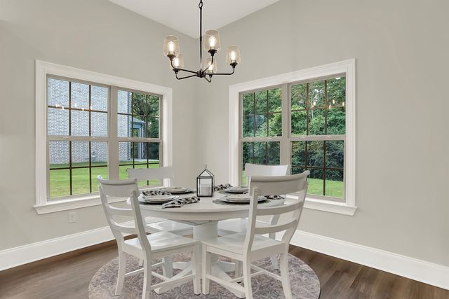 210 WELLINGTON CIR S, Oakland, TN 38068