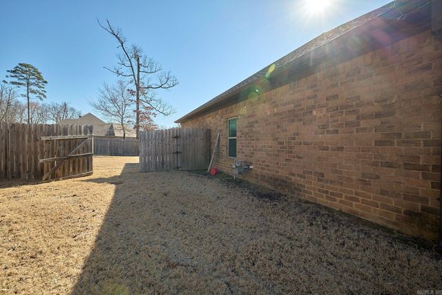 6302 Rim Fire Cove, Bryant, AR 72022