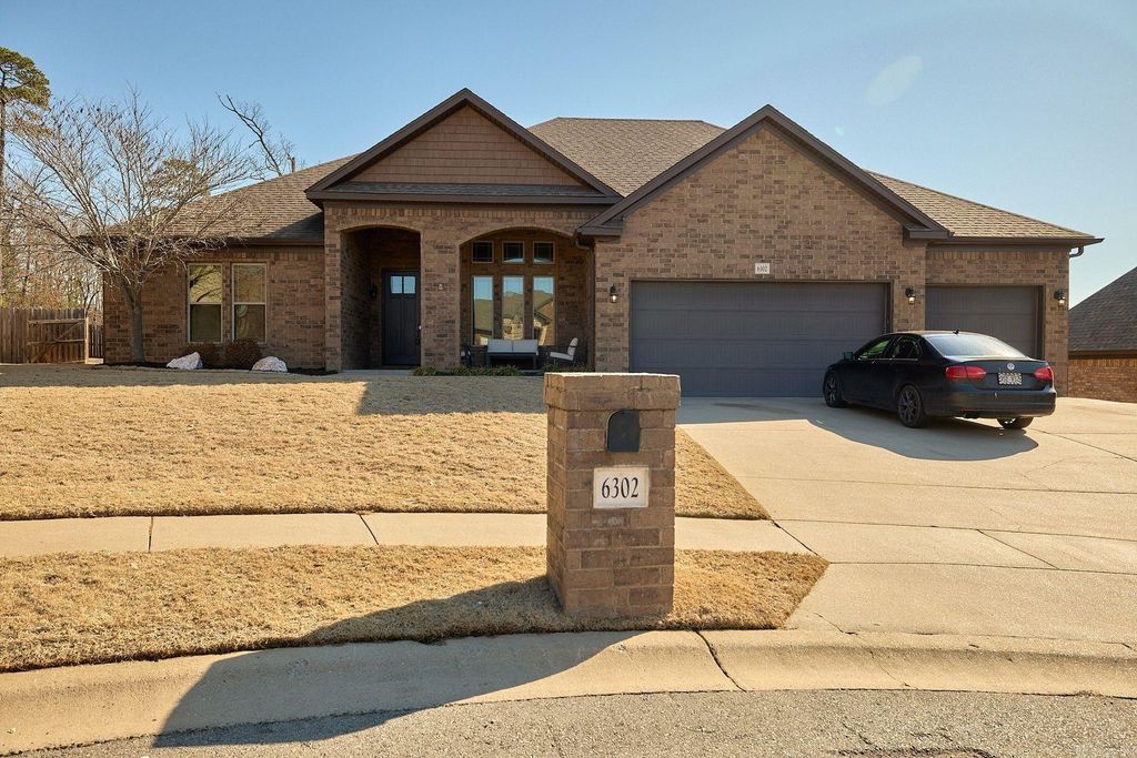 6302 Rim Fire Cove, Bryant, AR 72022
