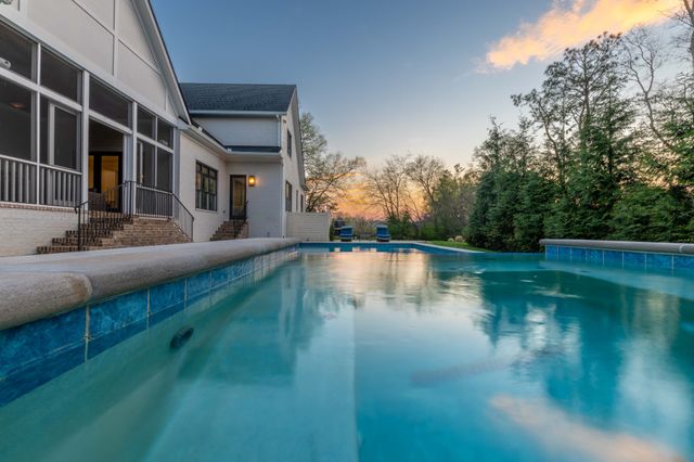 403 Cornwall Dr, Brentwood, TN 37027