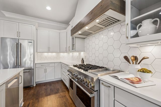 403 Cornwall Dr, Brentwood, TN 37027