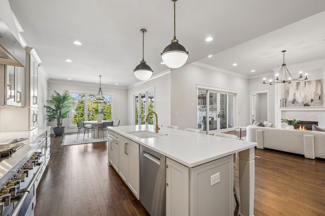 403 Cornwall Dr, Brentwood, TN 37027