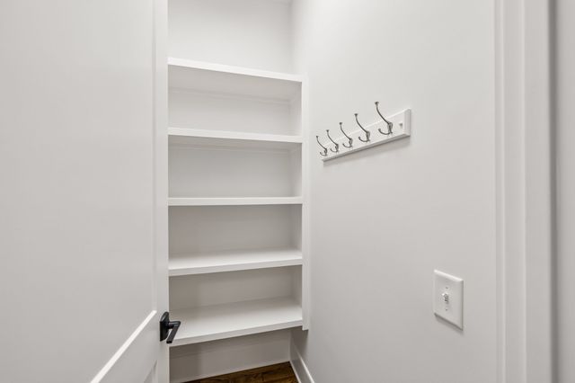 403 Cornwall Dr, Brentwood, TN 37027