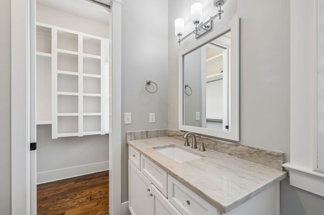 403 Cornwall Dr, Brentwood, TN 37027