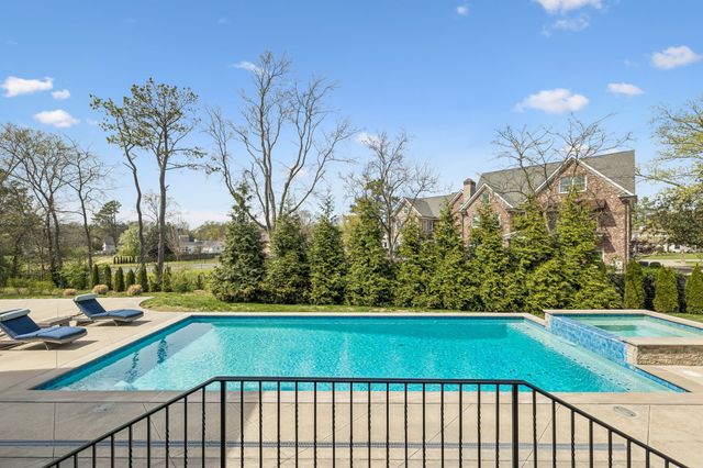 403 Cornwall Dr, Brentwood, TN 37027