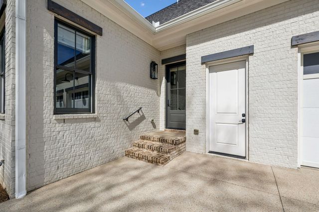 403 Cornwall Dr, Brentwood, TN 37027