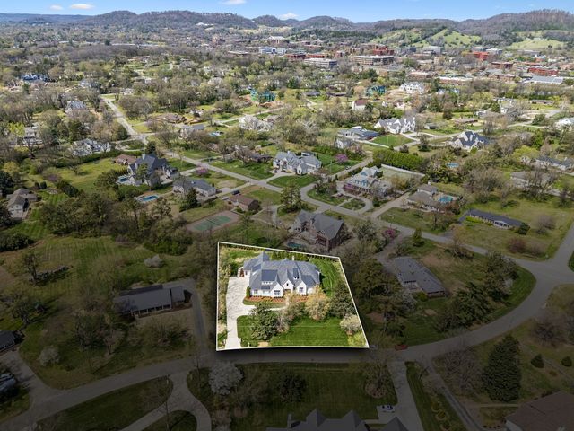 403 Cornwall Dr, Brentwood, TN 37027