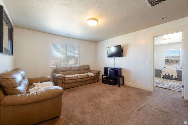 2477 S 400 E, Daniel, UT 84032