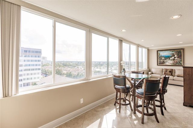 1055 W PEPPERTREE DRIVE 606AA, Sarasota, FL 34242