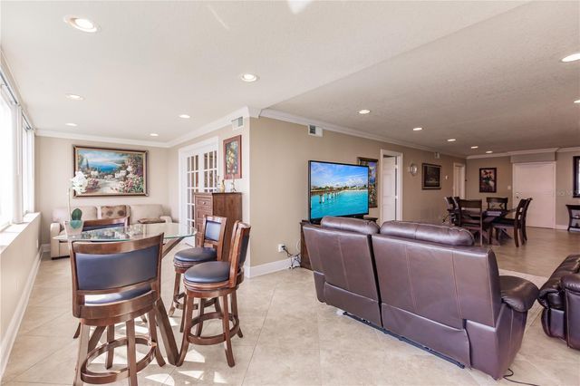 1055 W PEPPERTREE DRIVE 606AA, Sarasota, FL 34242