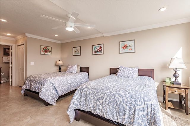 1055 W PEPPERTREE DRIVE 606AA, Sarasota, FL 34242