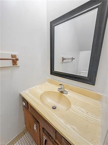 405 Hustings Ln Unit E, Newport News, VA 23608