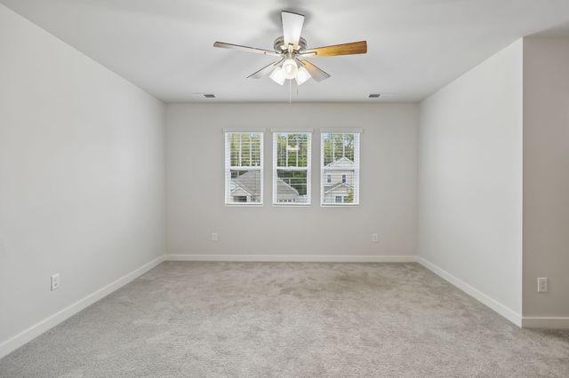 1214 Inverness Pass, Lebanon, TN 37087