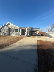 985 Depew Street, Lakewood, CO 80214