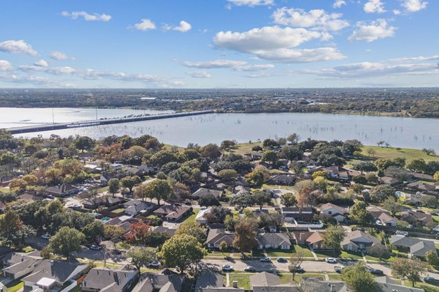 5909 Mark Lane, Rowlett, TX 75089