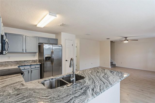 535 W SILVER SPRINGS PLACE, Ocala, FL 34475