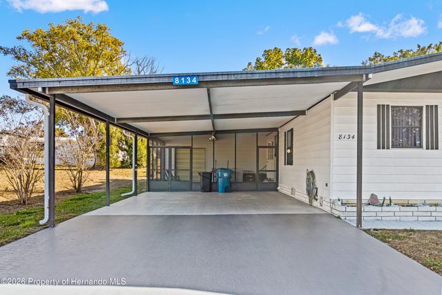 8134 Stockholm Street, Brooksville, FL 34613